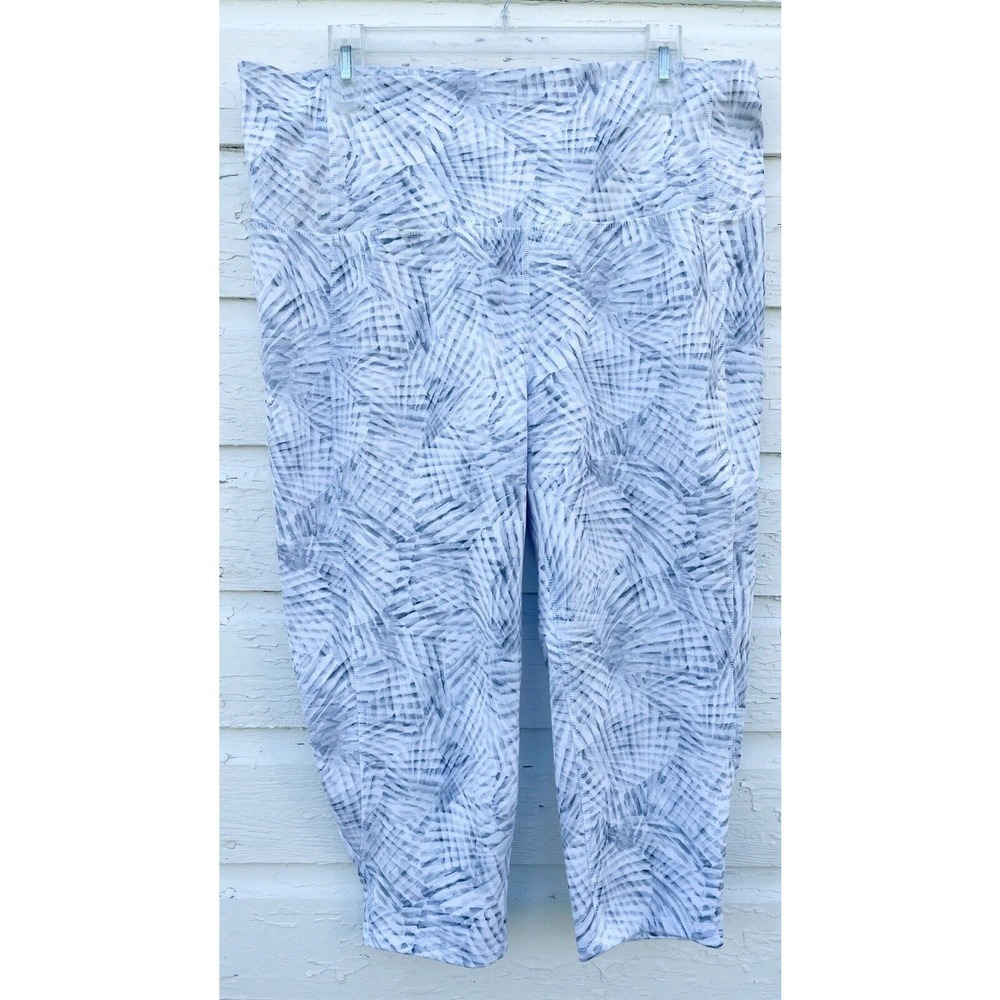 MTA Sport Leggings 1X Gray White Calf Length Capri Zipper Pocket Yoga Stretch